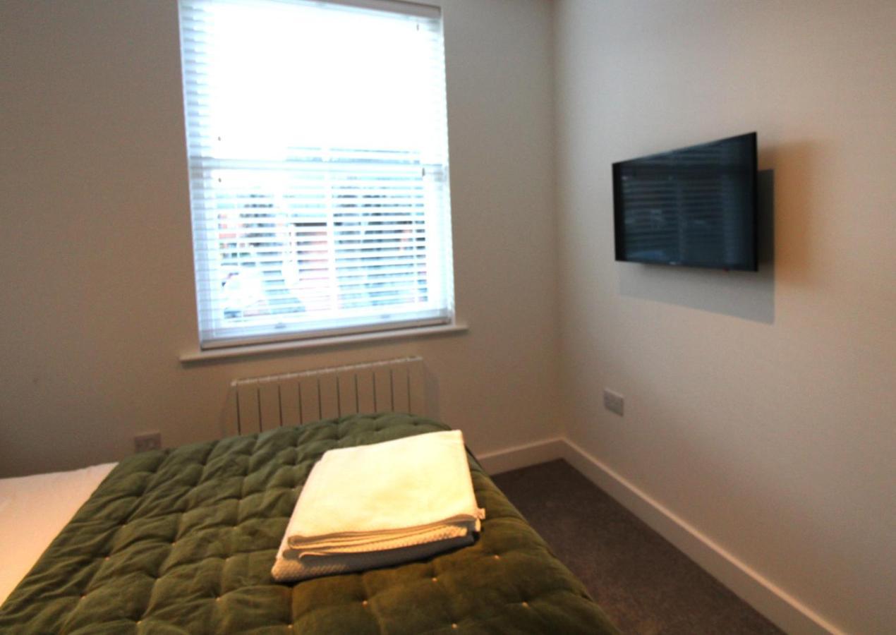 No 10 @Short Stays Basingstoke Eksteriør bilde