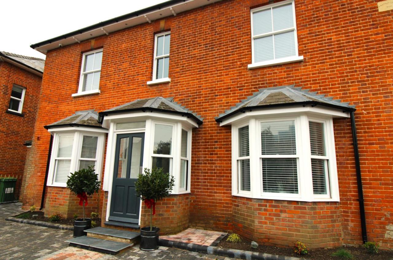 No 10 @Short Stays Basingstoke Eksteriør bilde