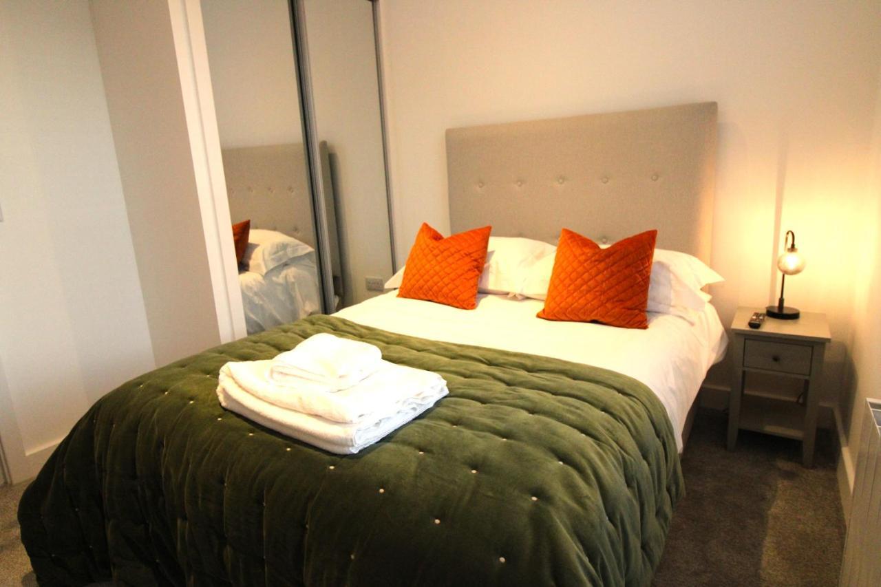 No 10 @Short Stays Basingstoke Eksteriør bilde