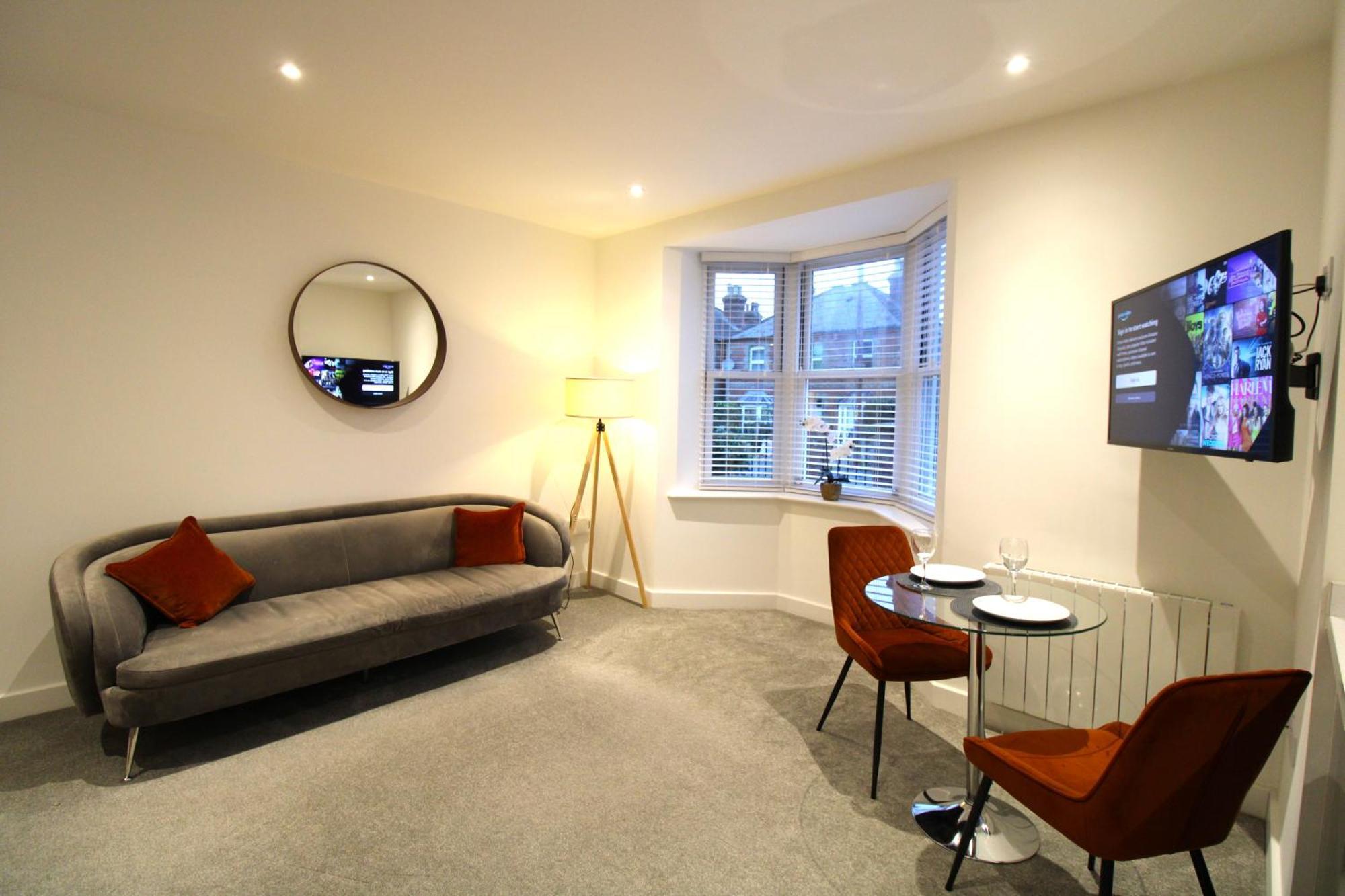 No 10 @Short Stays Basingstoke Eksteriør bilde